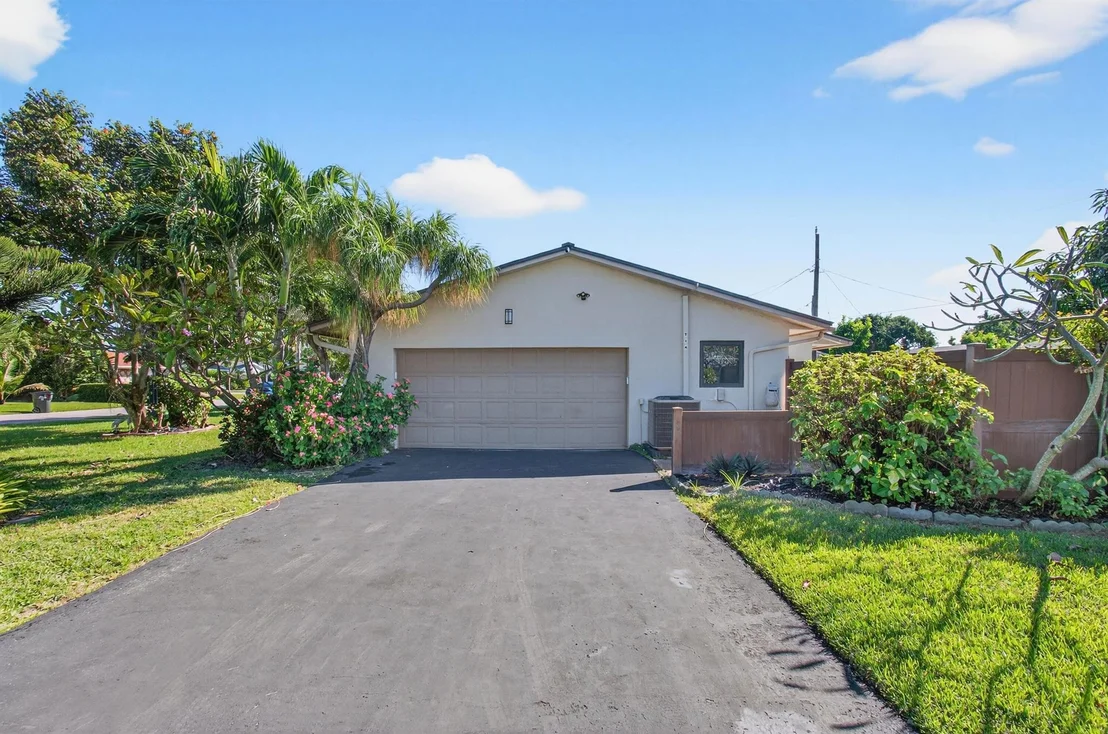 Photo of 714 Heron Drive