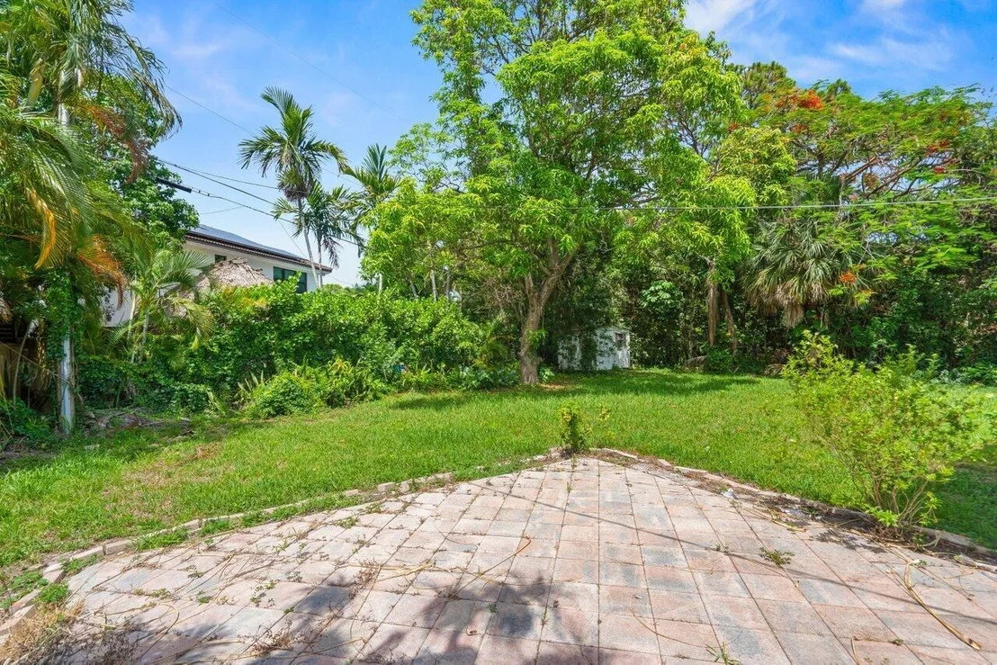 Photo of 249 NW 4th Diagonal