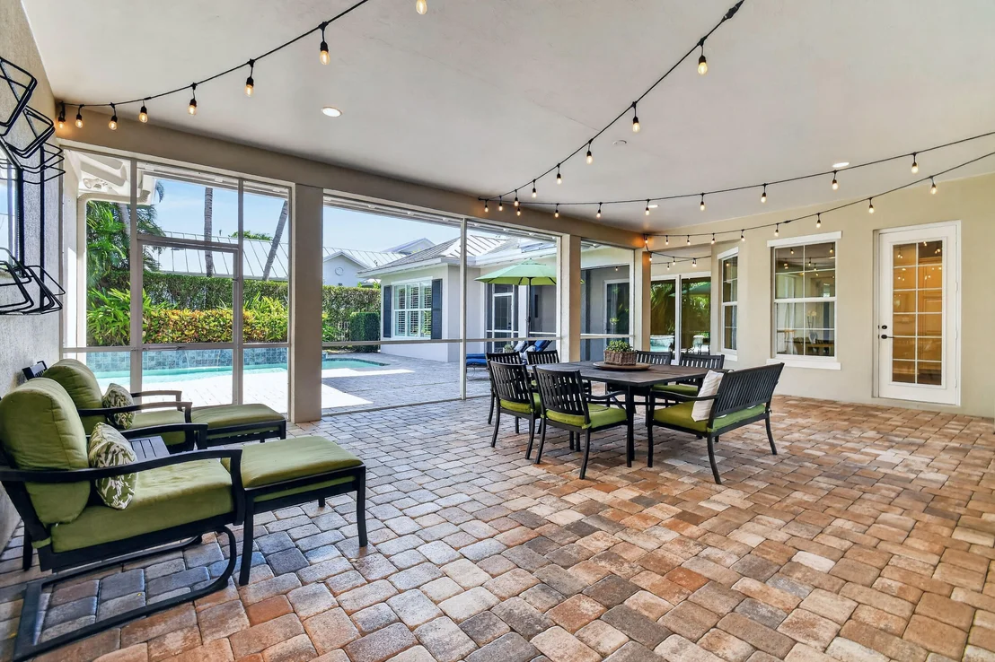 Photo of 2664 Greenway Drive