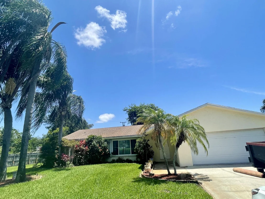 Photo of 4382 Marlin Street