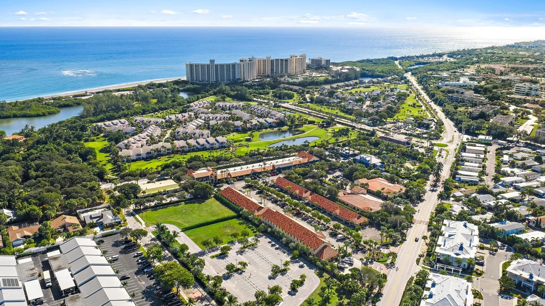 Photo of Unit E208 at 725 N Highway A1a