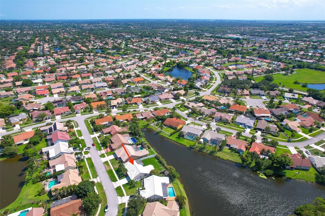 Photo of 9216 Sun Pointe Drive
