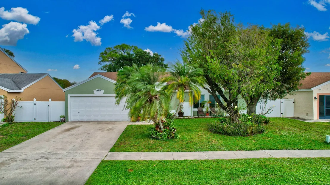 Photo of 9873 Robins Nest Road