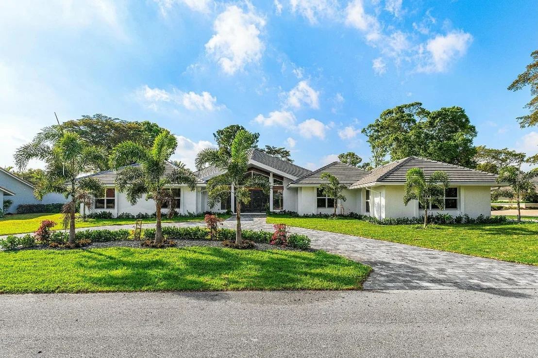 Photo of 4580 Oak Tree Court
