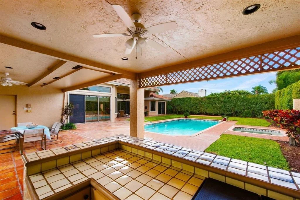 Photo of 7291 Valencia Drive