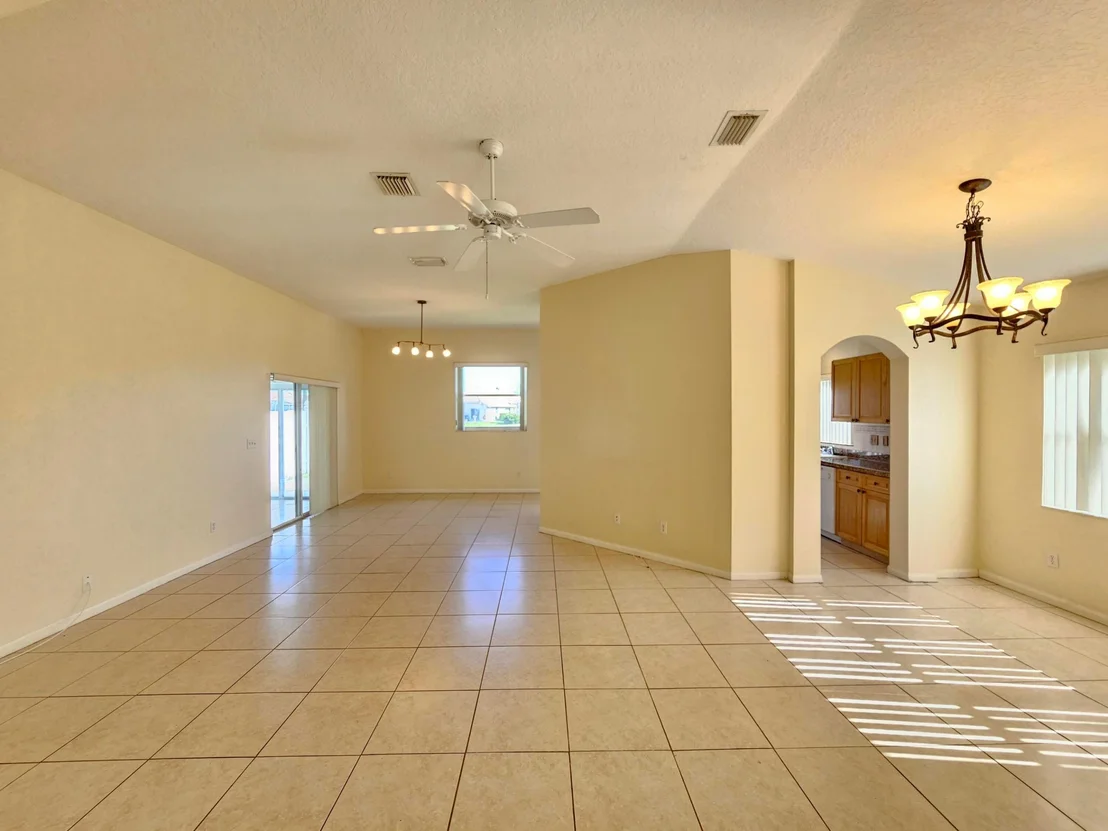 Photo of 12827 HAMPTON LAKES Circle