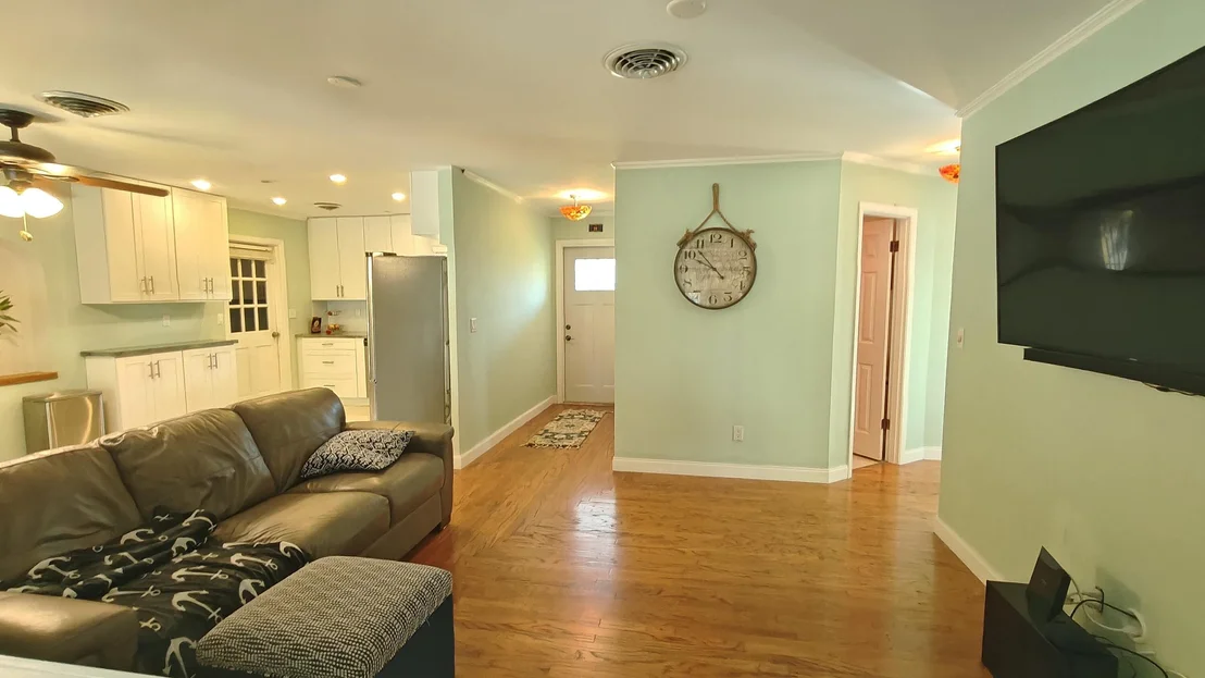 Photo of 282 SE Edgewood Drive