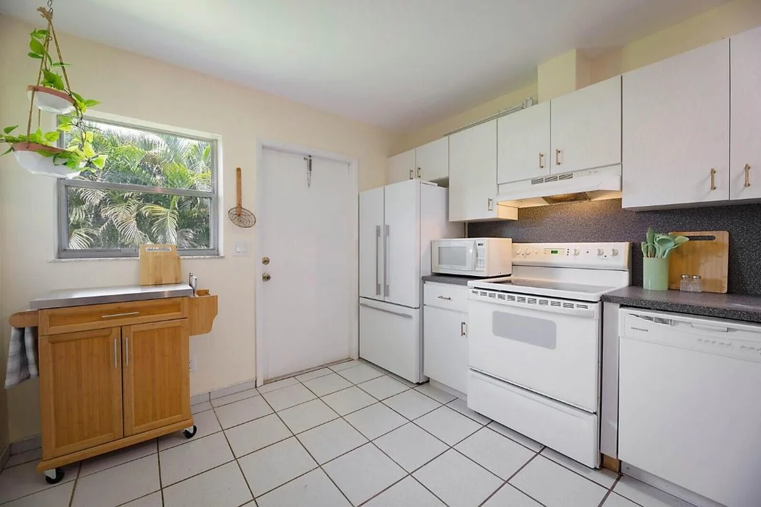 Photo of 359 W D Road