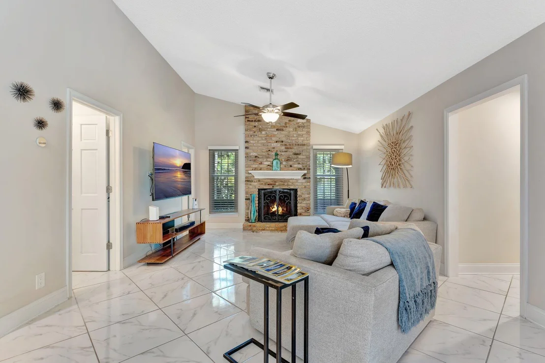 Photo of 12750 Oak Arbor Drive