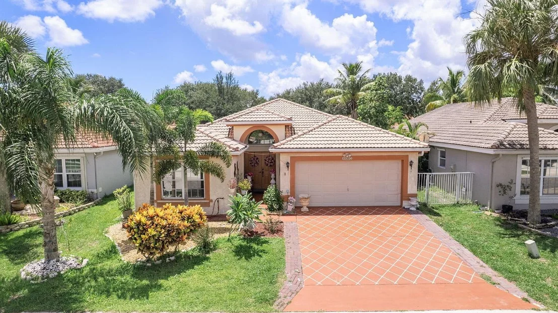 Photo of 8207 White Rock Circle