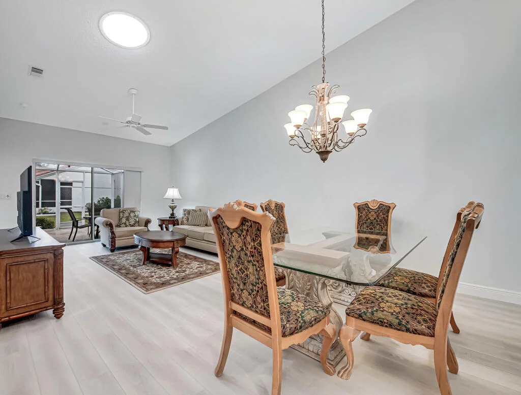Photo of 8591 Logia Circle