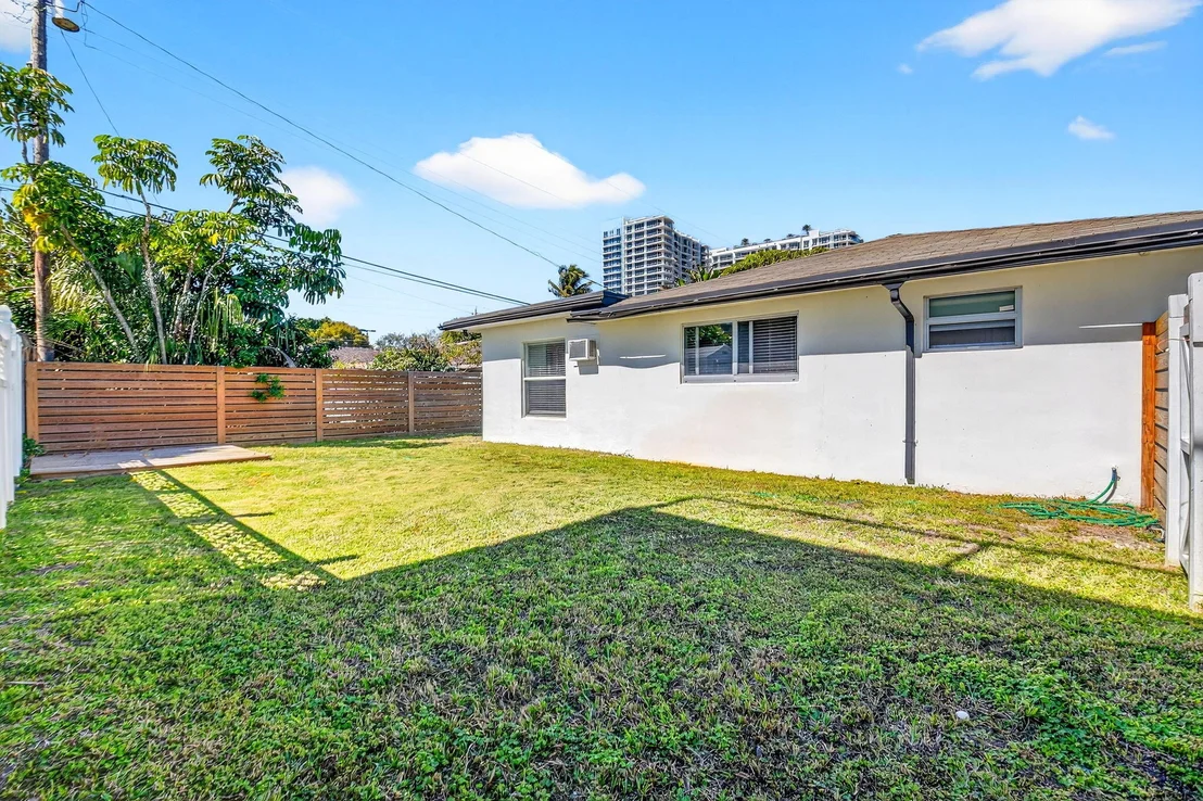 Photo of 3651 Palm Drive