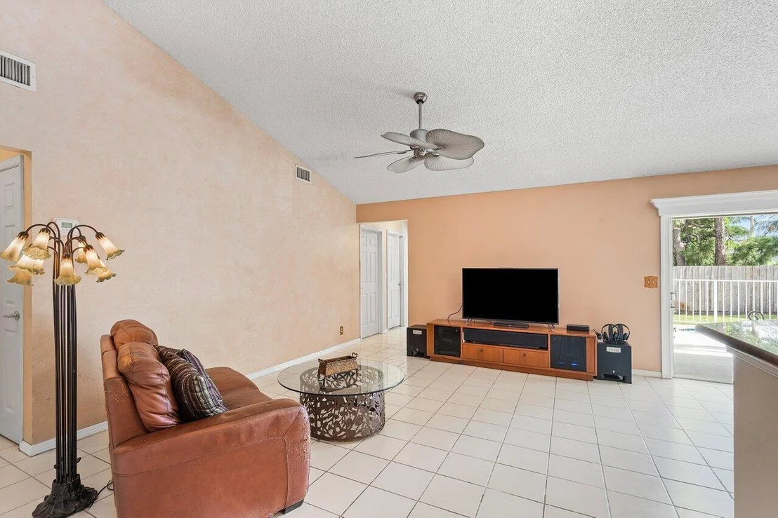 Photo of 4060 Sabal Lakes Road
