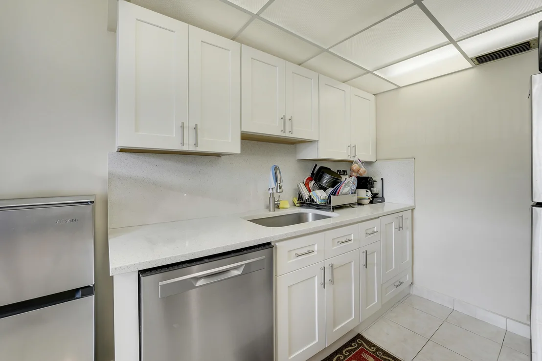 Photo of 1011 Exeter