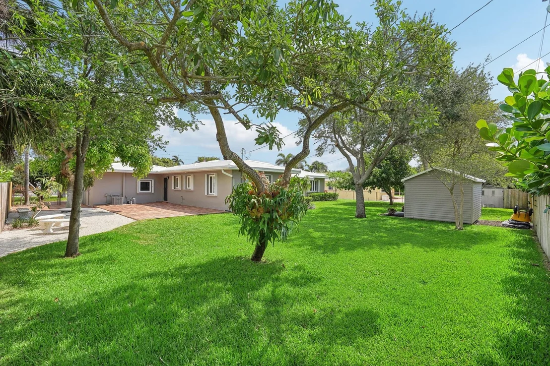 Photo of 720 NE 2nd Street