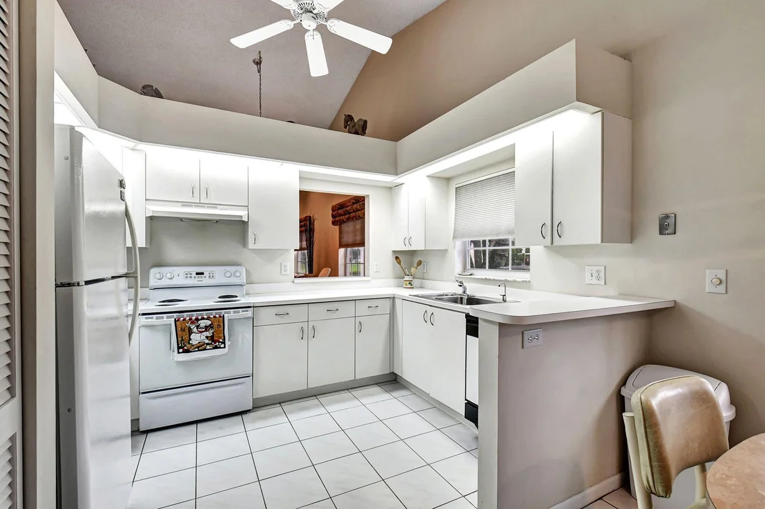 Photo of 7921 Sandy Pointe Drive