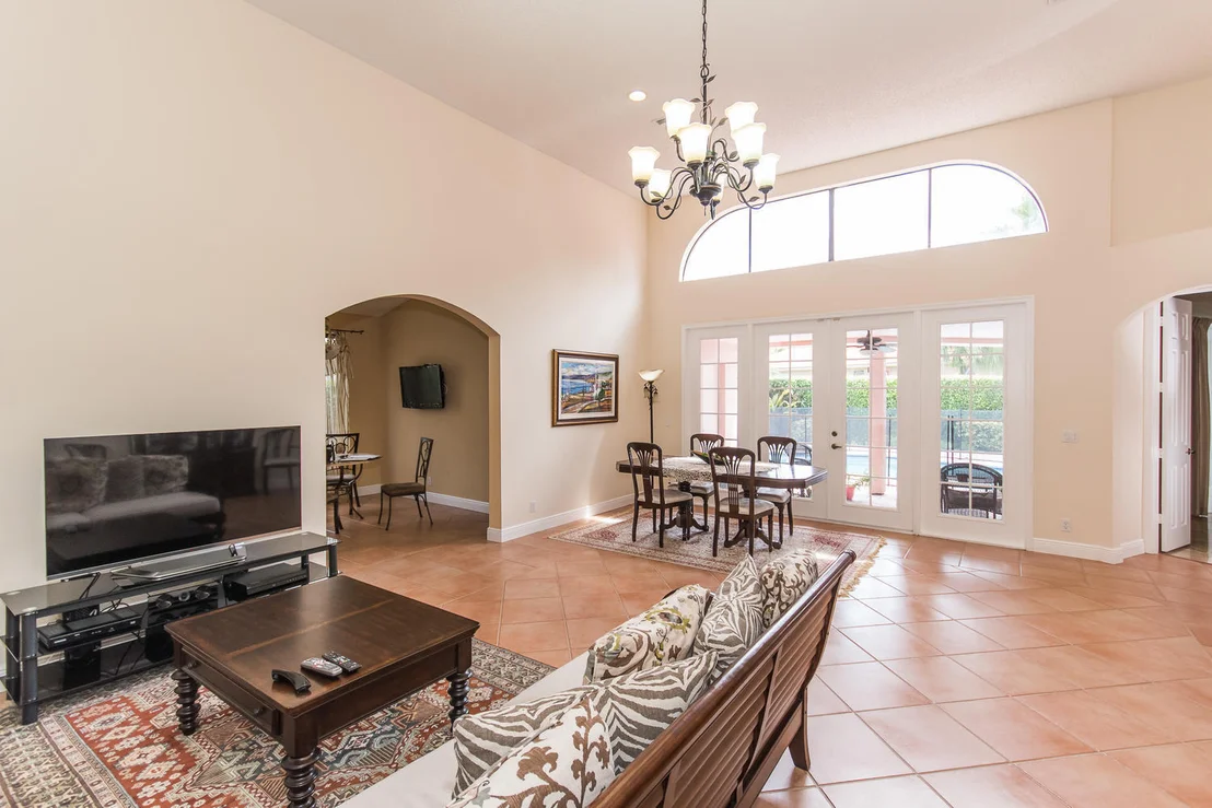Photo of 7630 La Corniche Circle