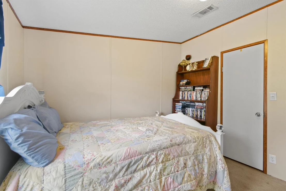 Photo of 2463 Coolidge Road