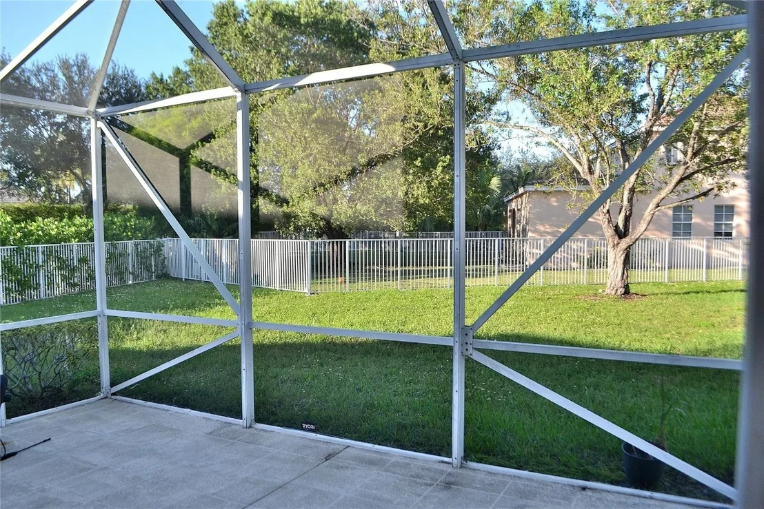 Photo of 872 Tanglewood Creek