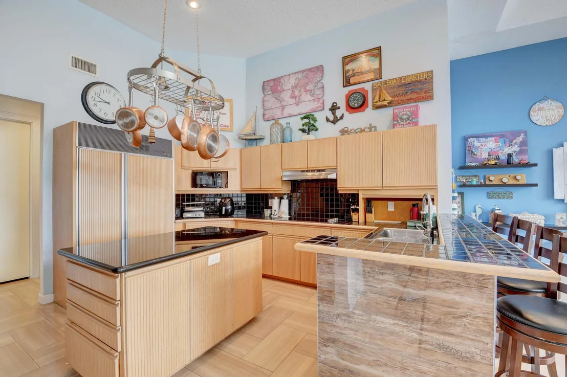Photo of 17683 Sealakes Drive