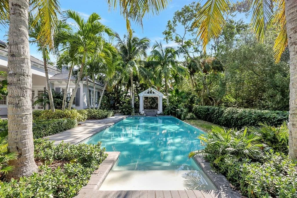 Photo of 551 White Pelican Circle