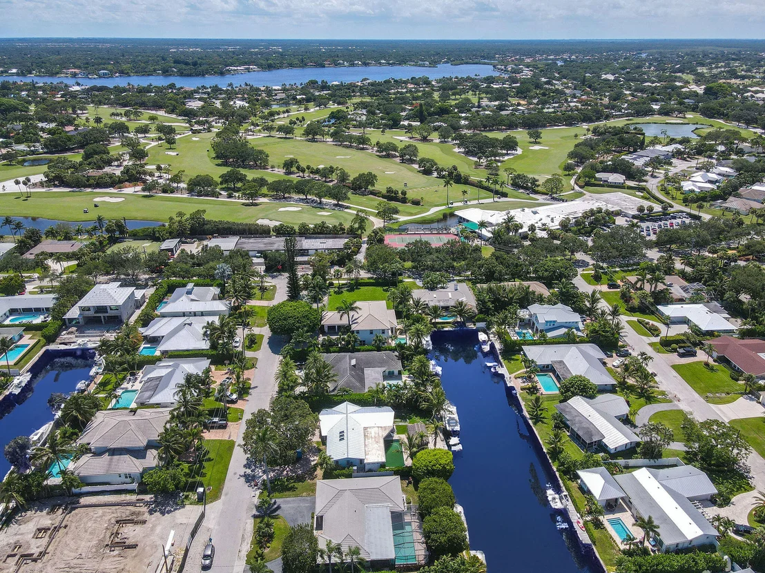 Photo of 15 Tradewinds Circle