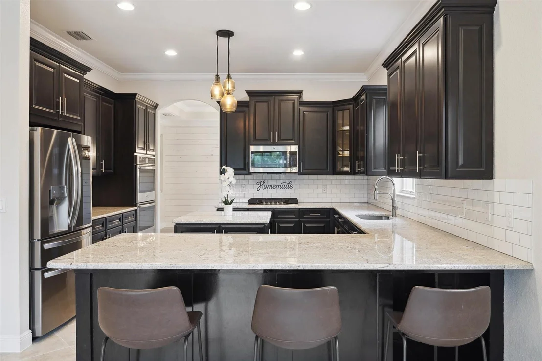 Photo of 8540 Lakeside Drive