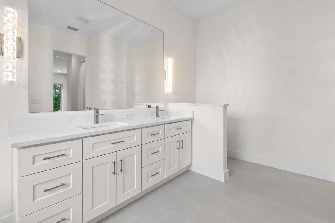 Photo of 3367 Cove Road