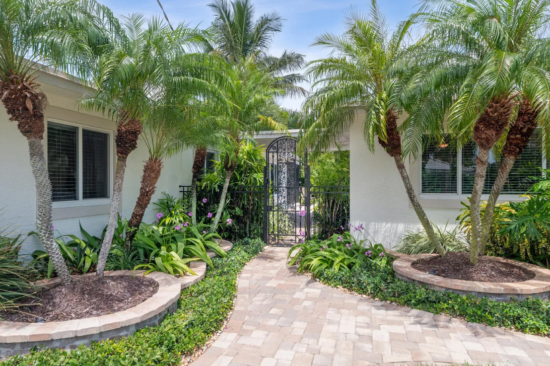 Photo of 136 Lucina Drive