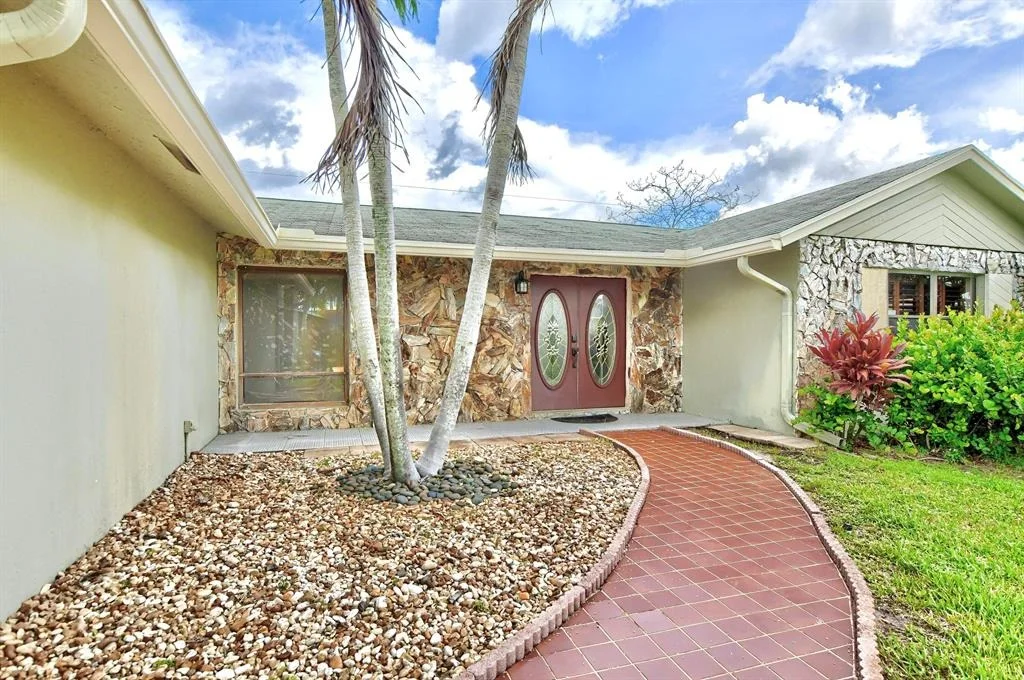 Photo of 110 W Rubber Tree Drive