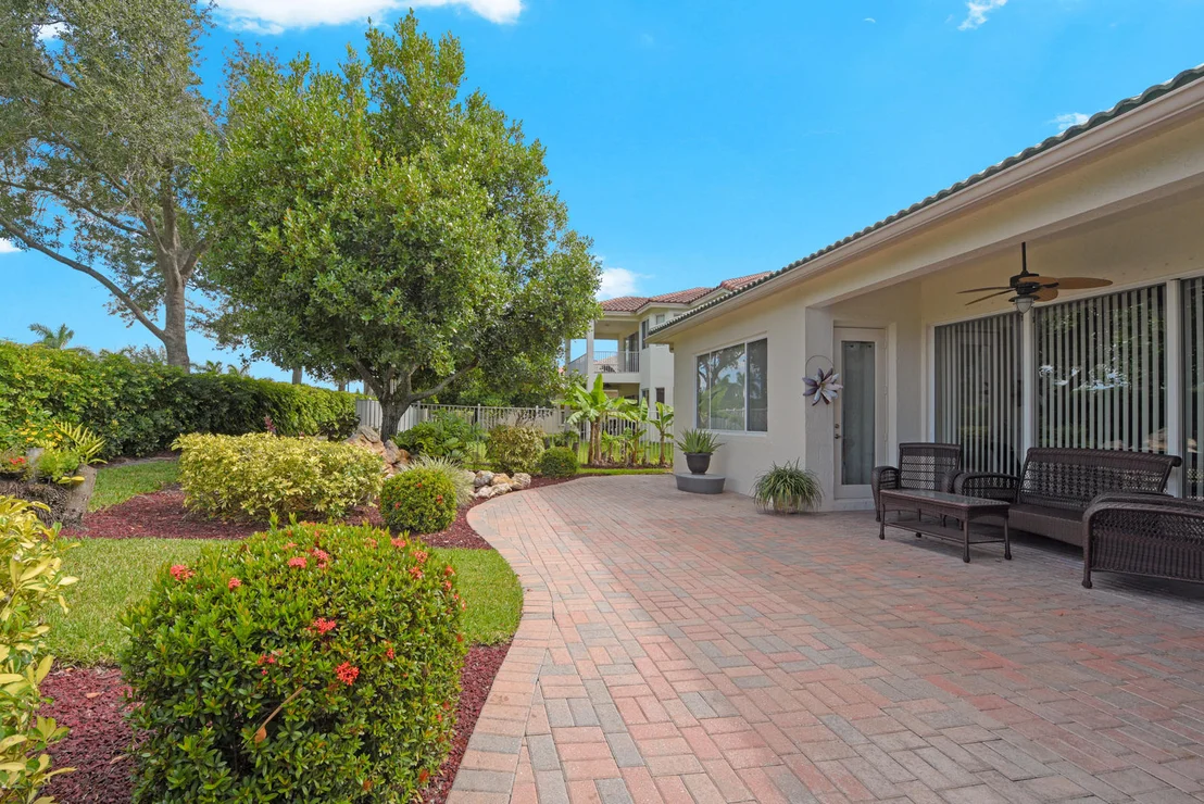 Photo of 4405 Mariners Cove Drive
