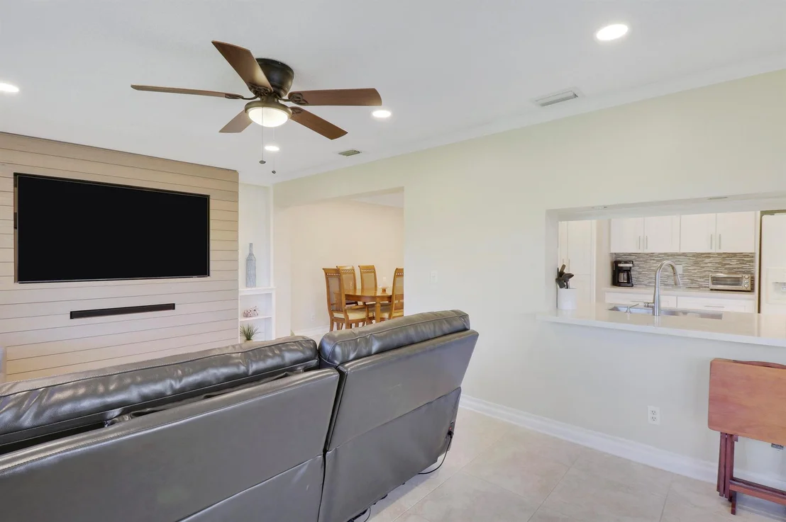 Photo of 7328 Pine Forest Circle