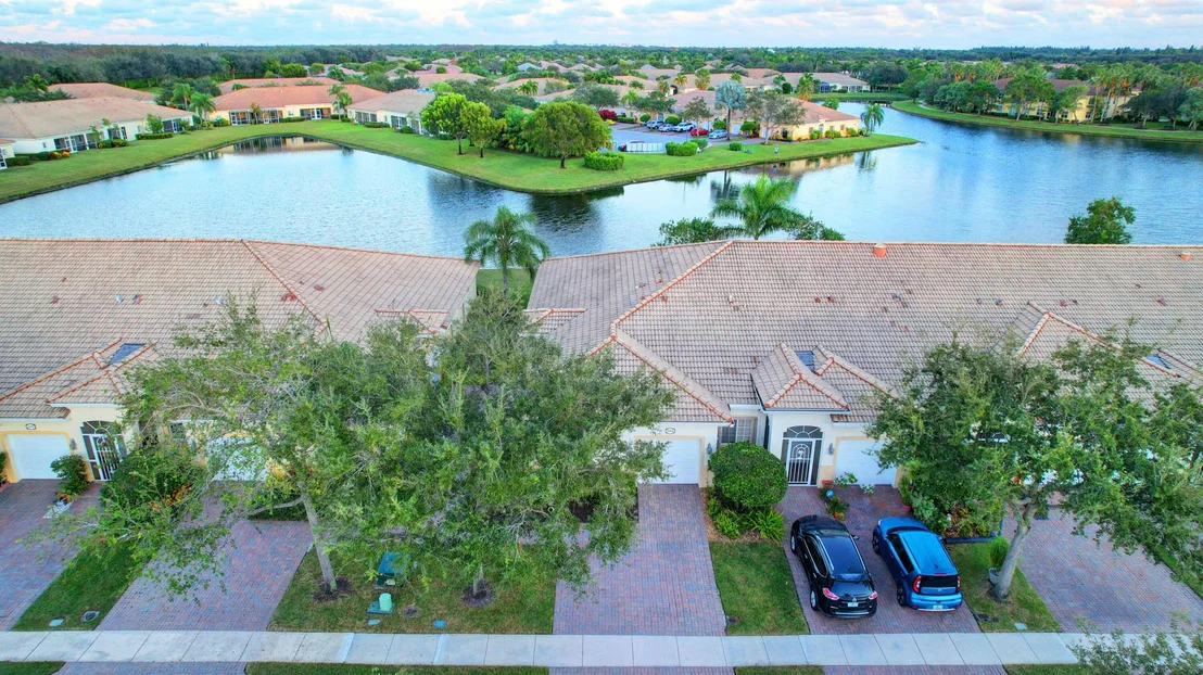 Photo of 2364 Windjammer Way