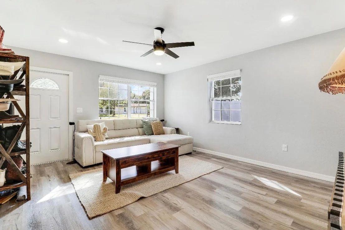 Photo of 1002 NW 7th Street