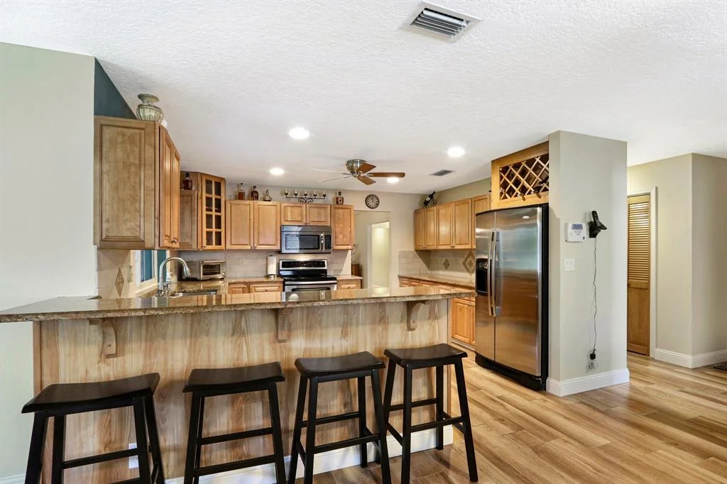 Photo of 15801 Surrey Circle