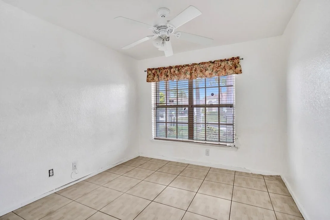 Photo of 8140 Palm Gate Drive