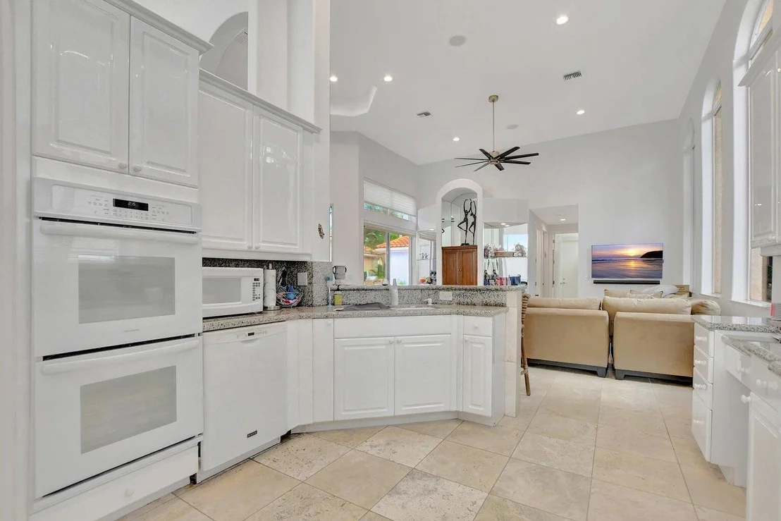 Photo of 7071 Mallorca Crescent