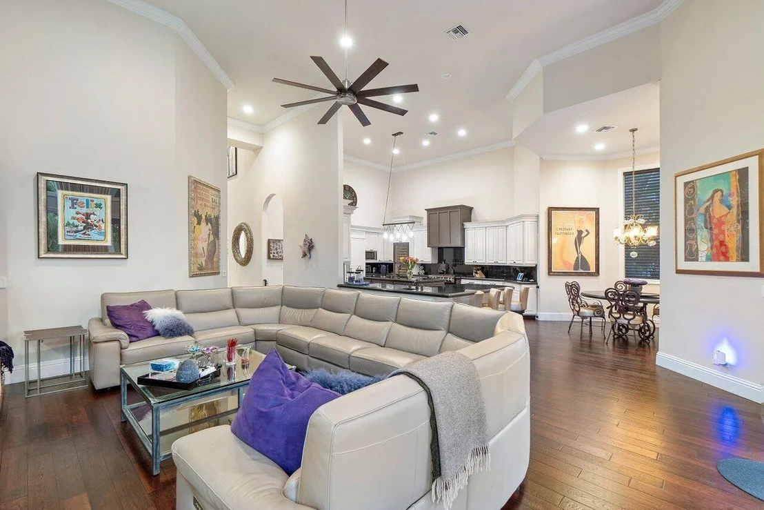 Photo of 5818 Windsor Terrace