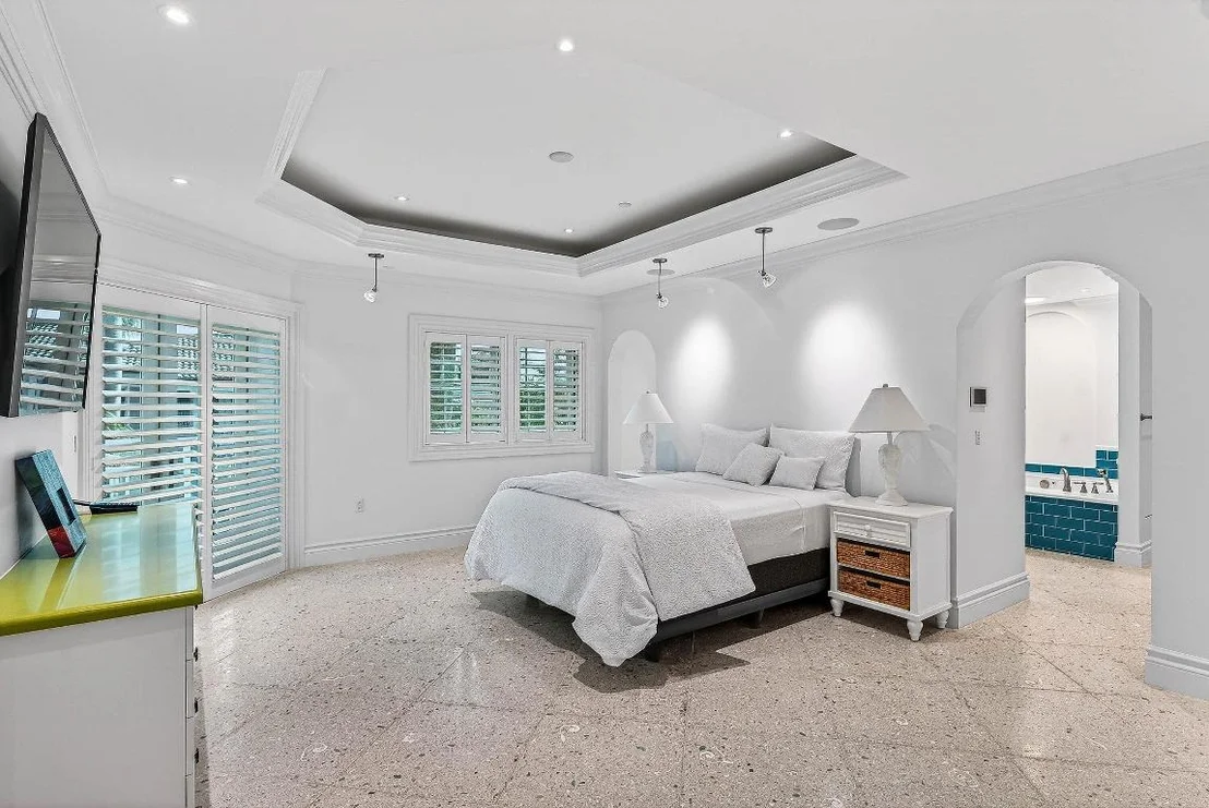 Photo of 720 N Ocean Boulevard