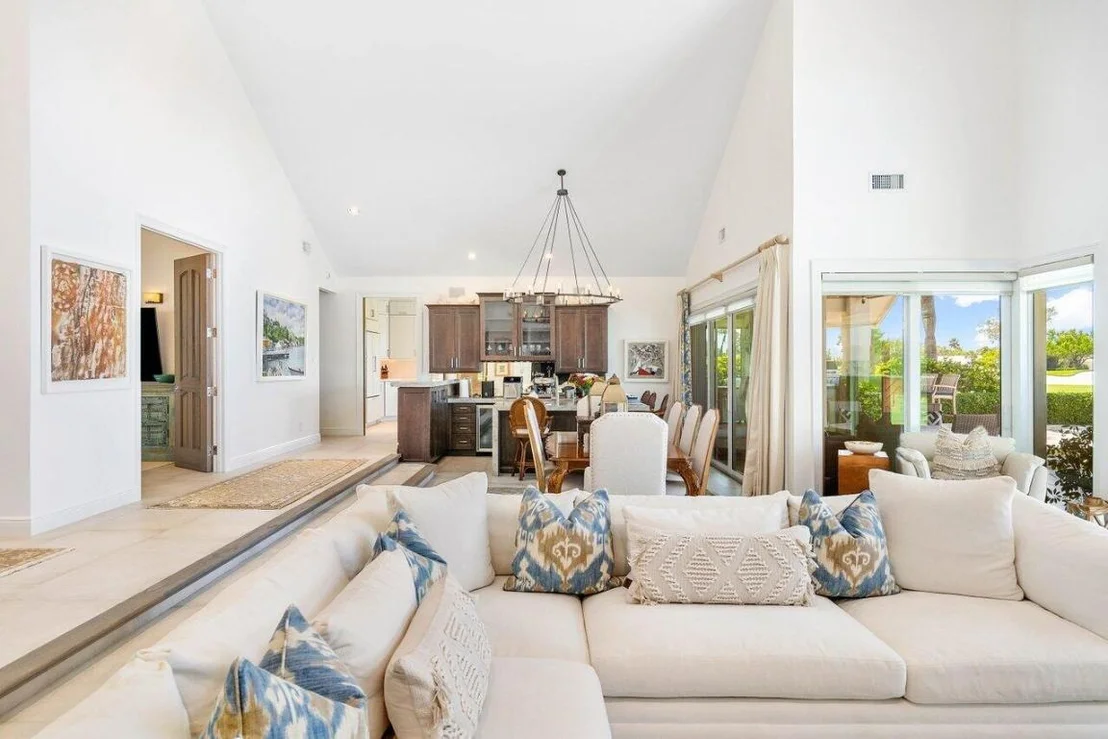 Photo of 2160 SE Golfview Lane
