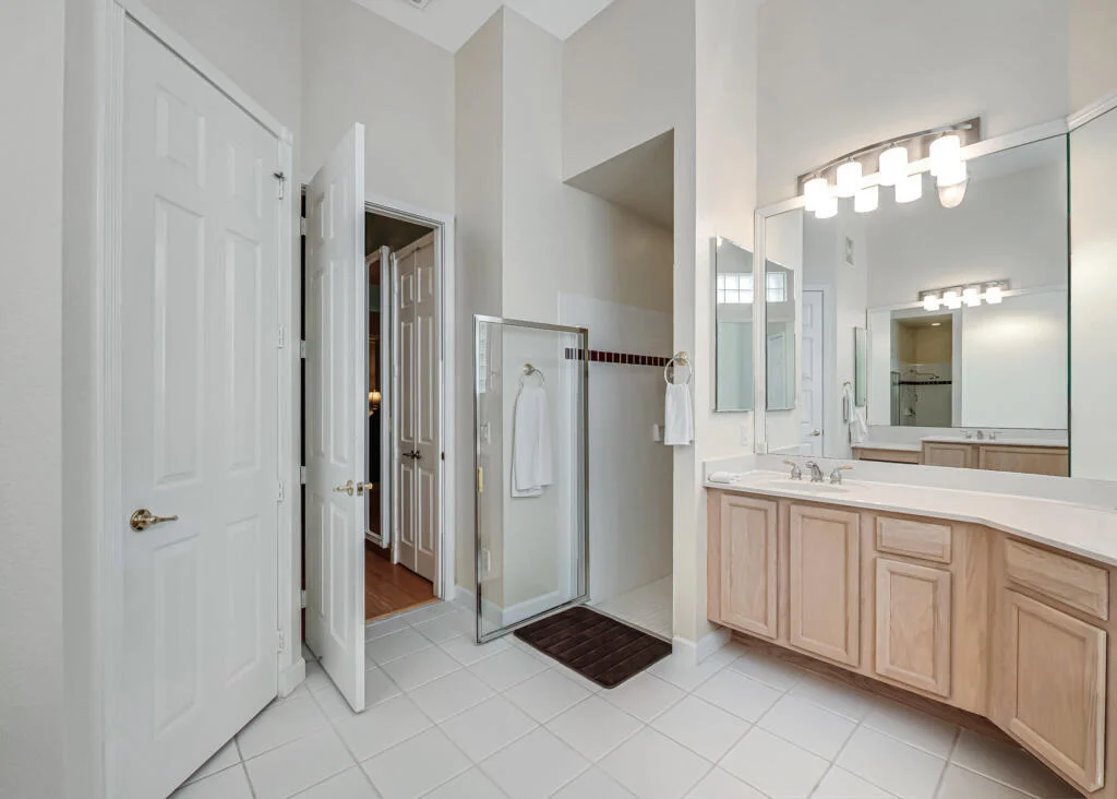 Photo of 9433 Lantern Bay Circle