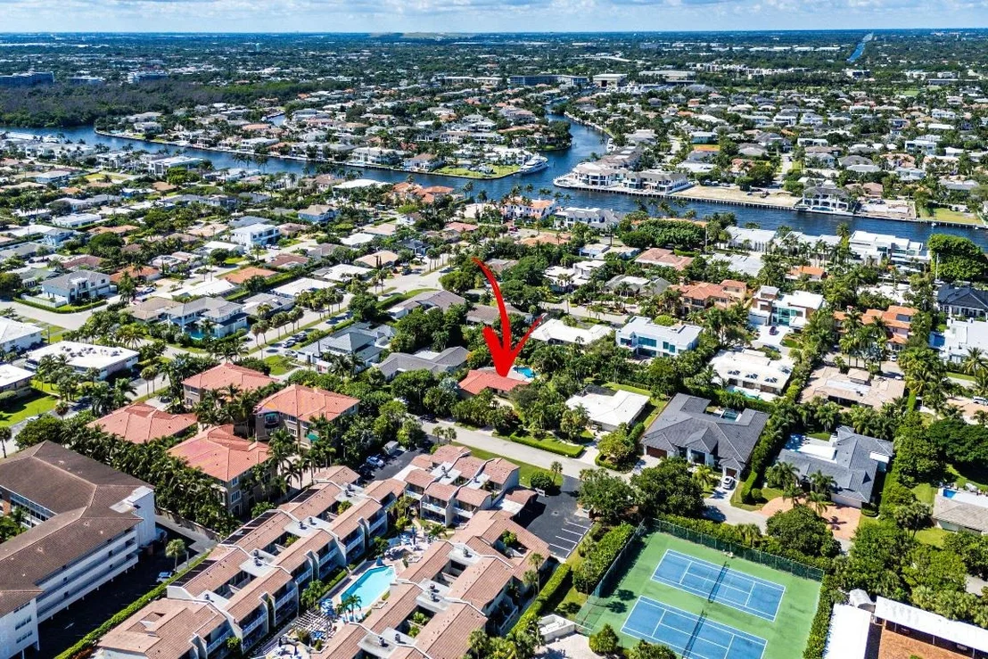 Photo of 2301 Banyan Road