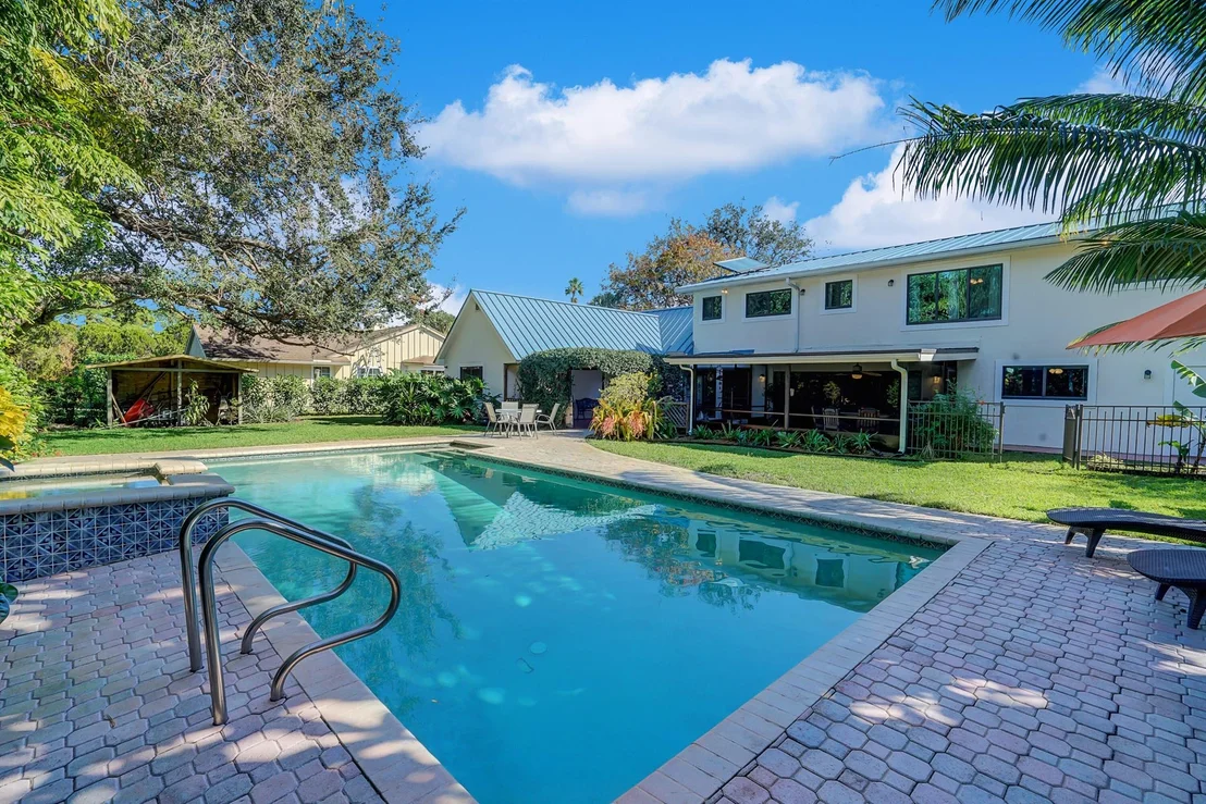 Photo of 18801 Falcon Way