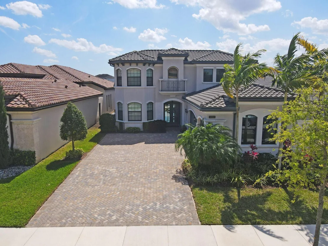 Photo of 9782 Bozzano Drive