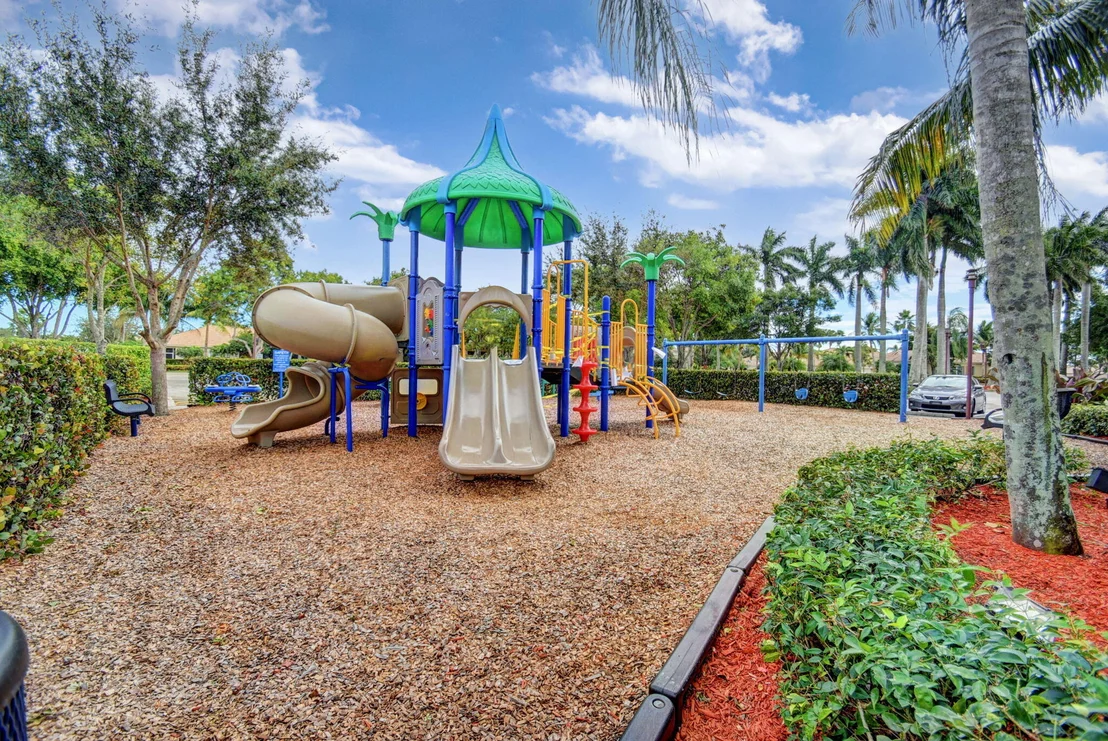 Photo of 8638 Lineyard Cay