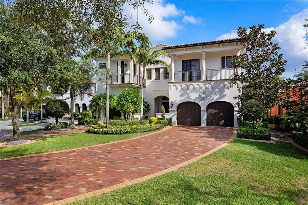 Photo of 9341 Eden Manor