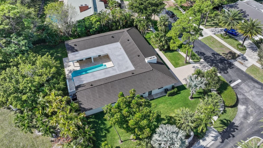 Photo of 6794 Giralda Circle
