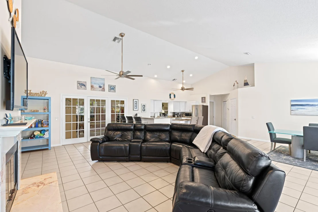 Photo of 201 Cascade Lane