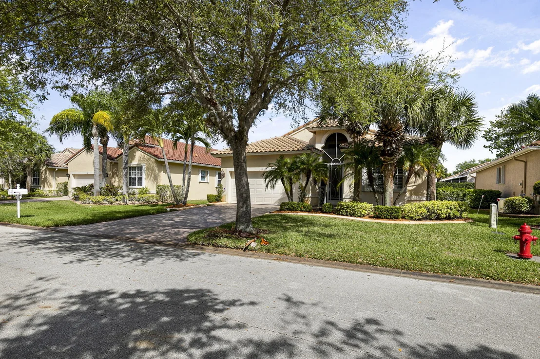 Photo of 389 NW Springview Loop