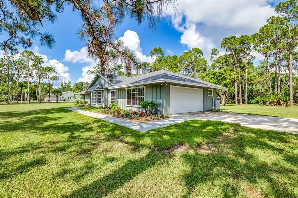 Photo of 15899 118th Trail N